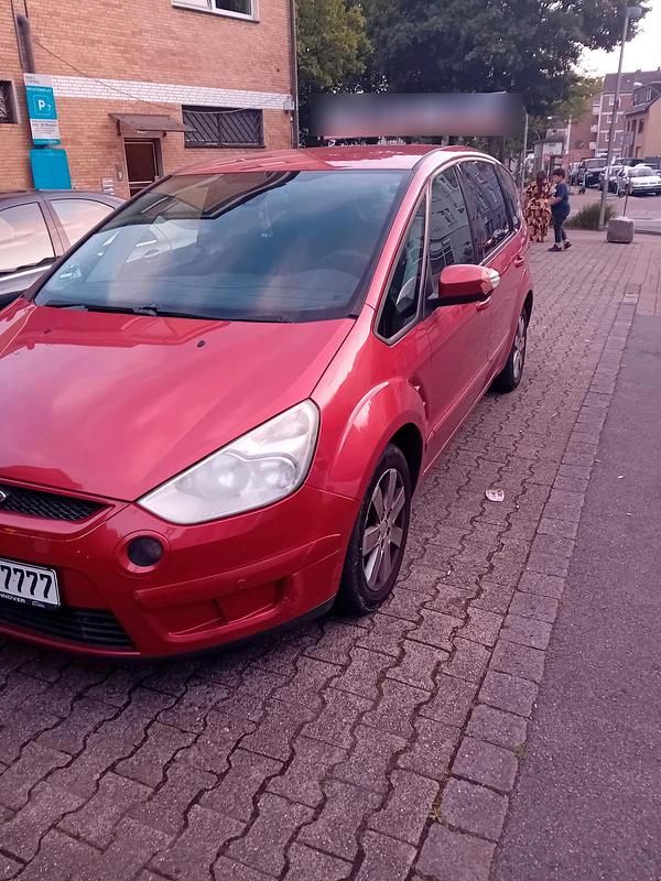 Rot Gebraucht 2007 Ford S-MAX S Van / Kleinbus | 1.900 € - Bild 1/4