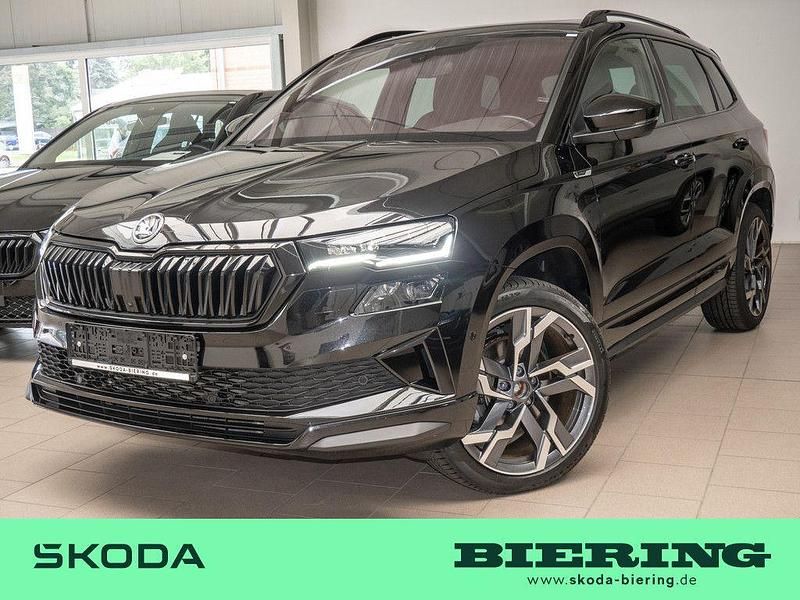Schwarz Gebraucht 2023 Skoda Karoq SportLine SUV | 38.500 € (Etwas zu teuer) - Bild 1/4