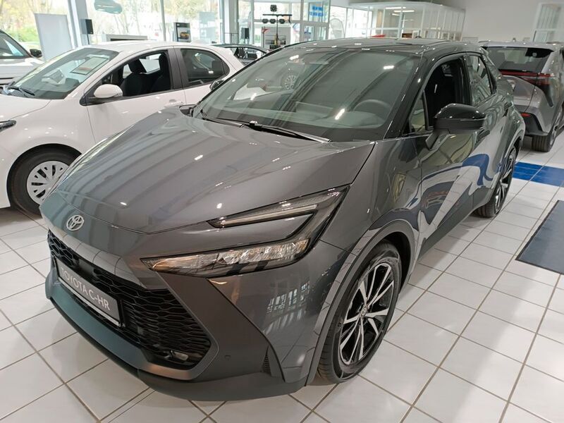 Grau Gebraucht 2024 Toyota C-HR Team SUV | 29.888 € (Guter Preis) - Bild 1/3