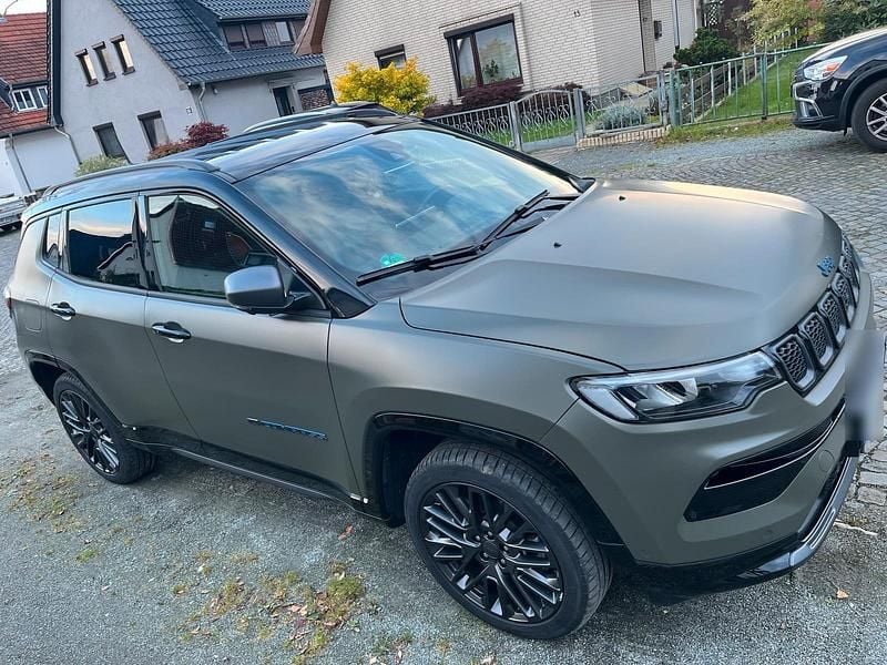 Gebraucht Jeep Compass 180 PS (132 kW) 2022 Grün SUV