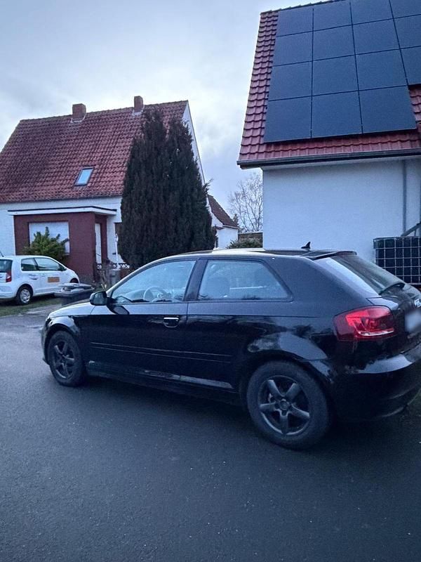 Gebraucht Audi A3 Ambiente 105 PS (77 kW) 2011 Schwarz Kleinwagen