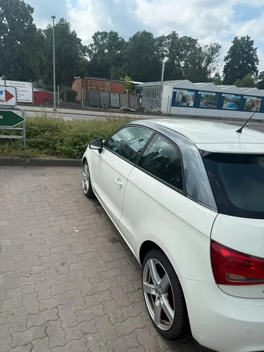 Gebraucht Audi A1 122 PS (89 kW) 2012 Weiß Kleinwagen