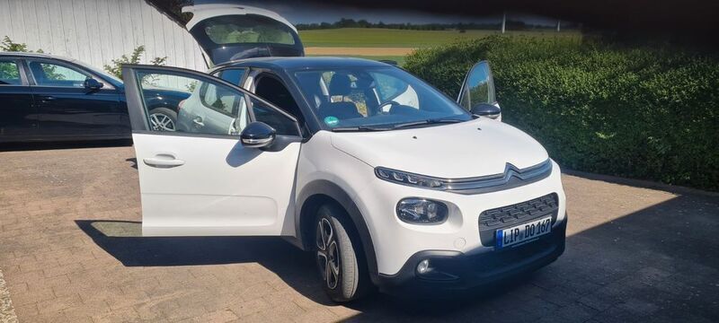 Weiß Gebraucht 2019 Citroën C3 PureTech Kleinwagen | 11.800 € (Fairer Preis) - Bild 1/4