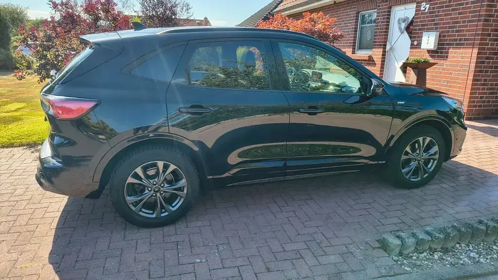 Gebraucht Ford Kuga ST-Line X 190 PS (139 kW) 2021 Schwarz SUV