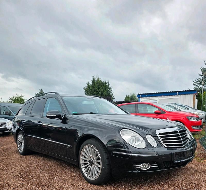Schwarz Gebraucht 2008 Mercedes 200 Avantgarde Kombi | 5.999 € (Fairer Preis) - Bild 1/4