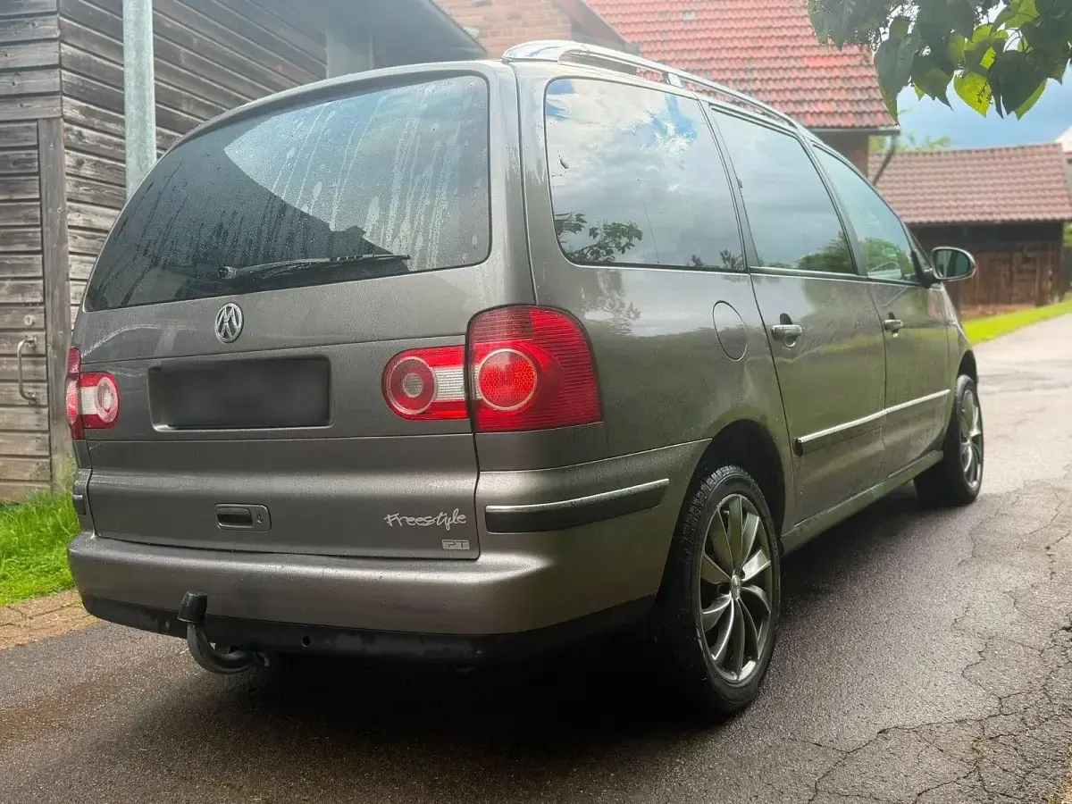 Gebraucht VW Sharan 116 PS (85 kW) 2007 Grau Van / Kleinbus