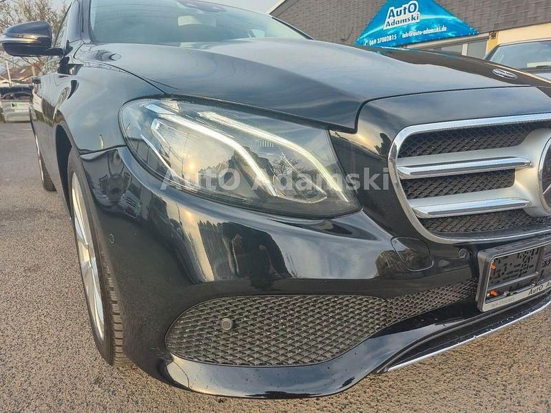 Gebraucht Mercedes E350 Avantgarde 258 PS (189 kW) 2018 Schwarz Limousine