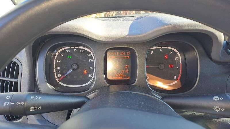 Gebraucht Fiat Panda Easy 69 PS (50 kW) 2016 Schwarz Kombi