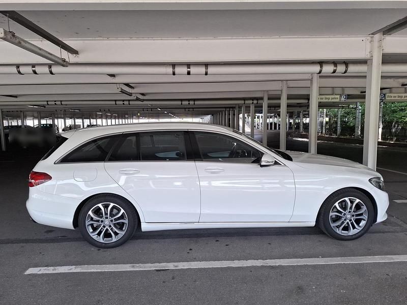 Gebraucht Mercedes C220 170 PS (125 kW) 2015 Weiß Kombi