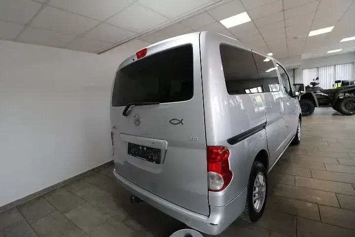 Gebraucht Nissan Evalia Tekna 110 PS (80 kW) 2013 Silver (m) (metallic) Van / Kleinbus