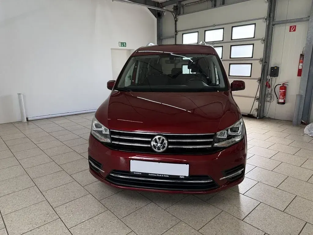 Gebraucht VW Caddy Highline 125 PS (91 kW) 2016 Rot Van / Kleinbus