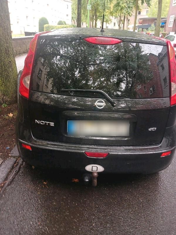 Second-hand Nissan Note 100 CP (73 kW) 2008 Negru Hatchback