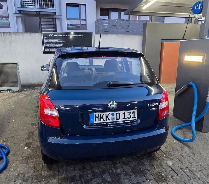 Gebraucht Skoda Fabia Ambition 69 PS (50 kW) 2012 Blau Kombi