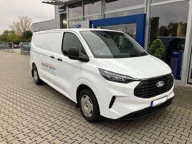 Gebraucht Ford Transit Custom Trend 136 PS (100 kW) 2024 Frostweiß Van