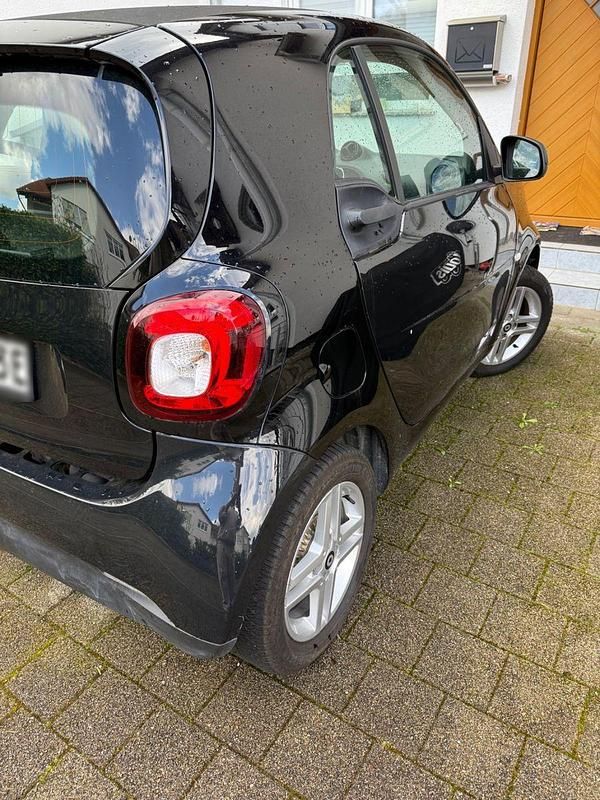 Gebraucht Smart ForTwo Coupé 60 kW (82 PS) 2022 Schwarz Coupé