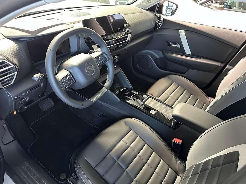 Neu Citroën C4 136 PS (100 kW) 2025 Farbe grun turquoise/typ au Kleinwagen