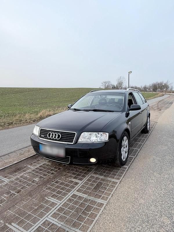 Gebraucht Audi A6 Ambiente 180 PS (132 kW) 2004 Schwarz Kombi