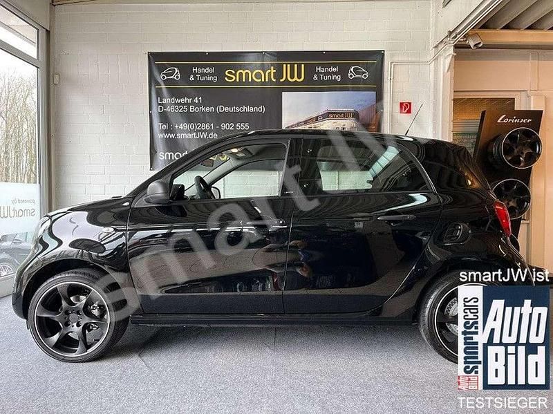 Schwarz Gebraucht 2019 Smart ForFour Kleinwagen | 29.800 € - Bild 1/4