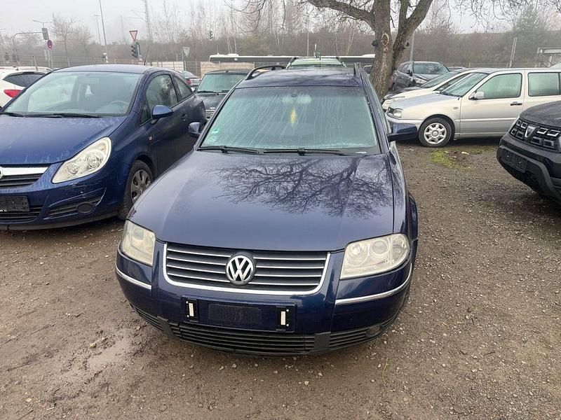 Blau Gebraucht 2003 VW Passat Kombi | 1.199 € (Superpreis) - Bild 1/4