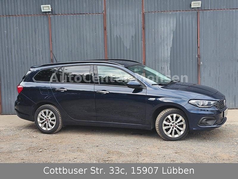Gebraucht Fiat Tipo Lounge 110 PS (80 kW) 2017 Blau Kombi
