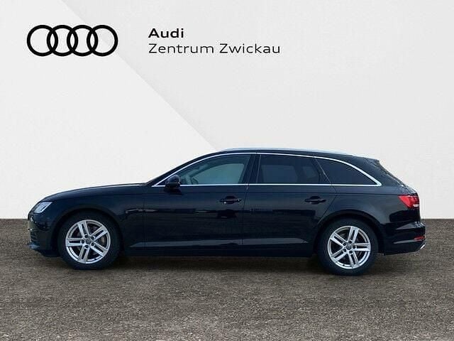 Gebraucht Audi A4 Basis 190 PS (139 kW) 2019 Mythosschwarz metallic Kombi