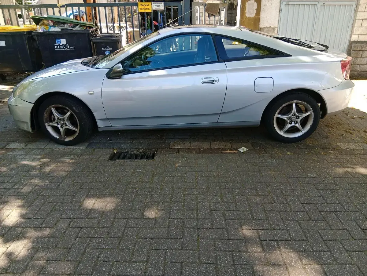 Gebraucht Toyota Celica 105 PS (77 kW) 2003 Silber Coupé