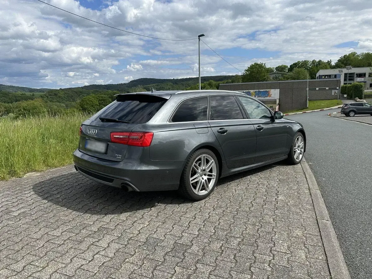 Gebraucht Audi A6 Ambiente 310 PS (228 kW) 2013 Grau Kombi