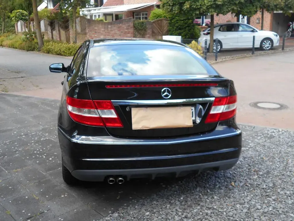 Gebraucht Mercedes CLC180 143 PS (105 kW) 2009 Schwarz Coupé