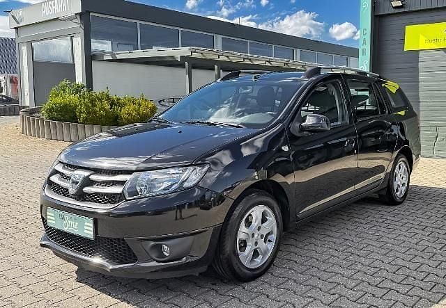 Schwarz Gebraucht 2015 Dacia Logan Prestige Limousine | 4.650 € (Guter Preis) - Bild 1/4