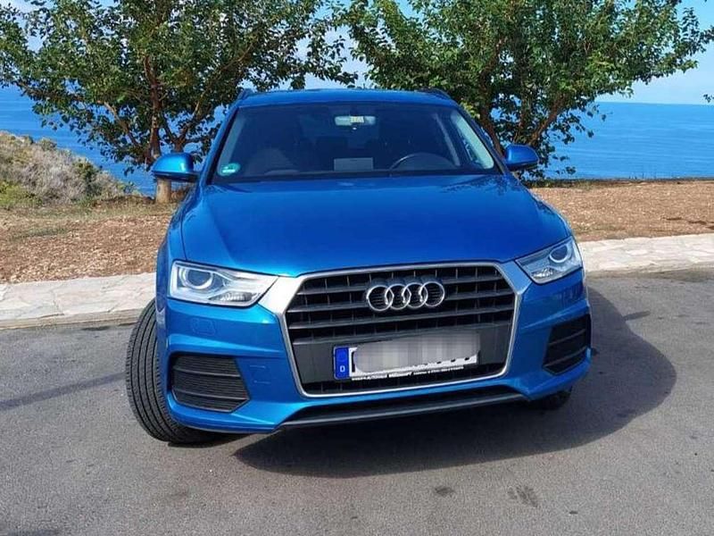 Blau Gebraucht 2015 Audi Q3 Ambiente SUV | 12.500 € (Fairer Preis) - Bild 1/4