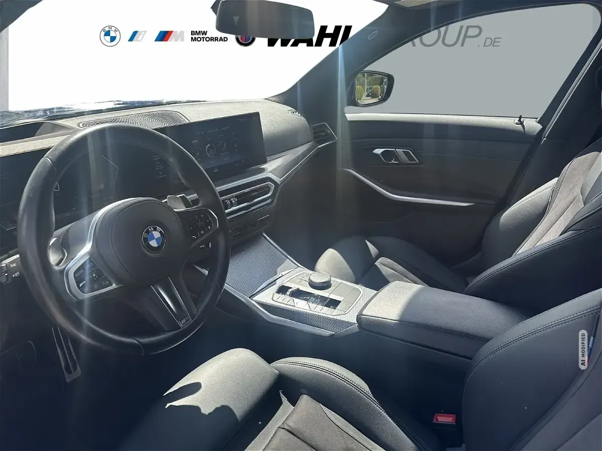 Gebraucht BMW 330 Sport Line 245 PS (180 kW) 2023 Blau metallic