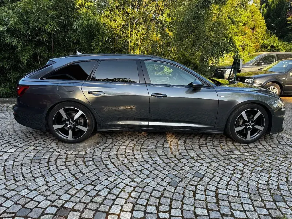 Używany Audi A6 S-Line 231 KM (169 kW) 2019 Szary Kombi