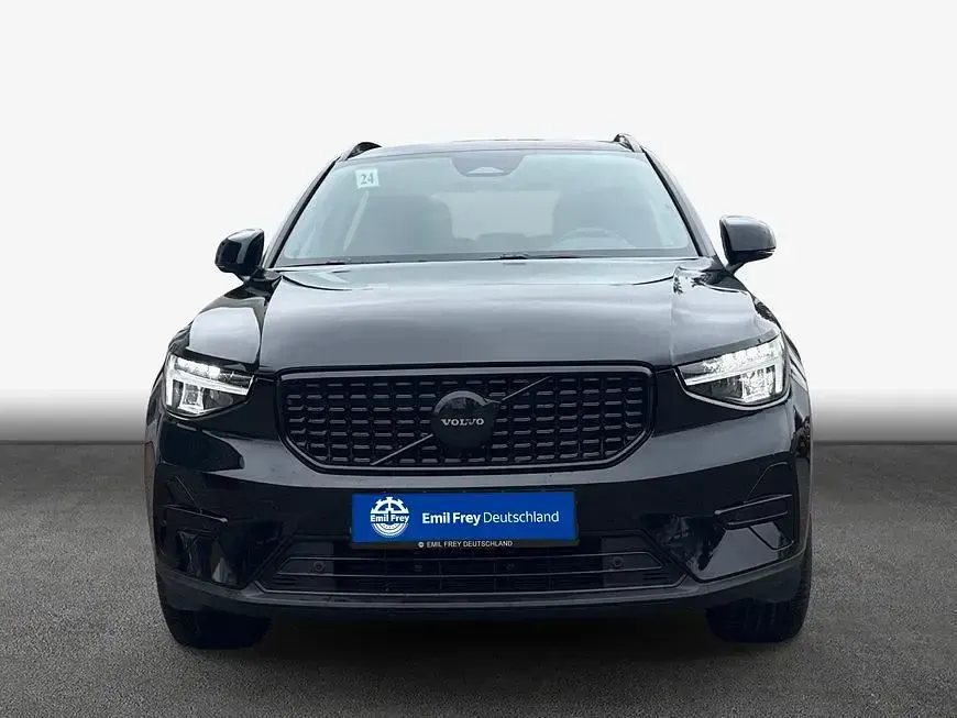 Gebraucht Volvo XC40 Plus 163 PS (119 kW) 2025 Schwarz SUV