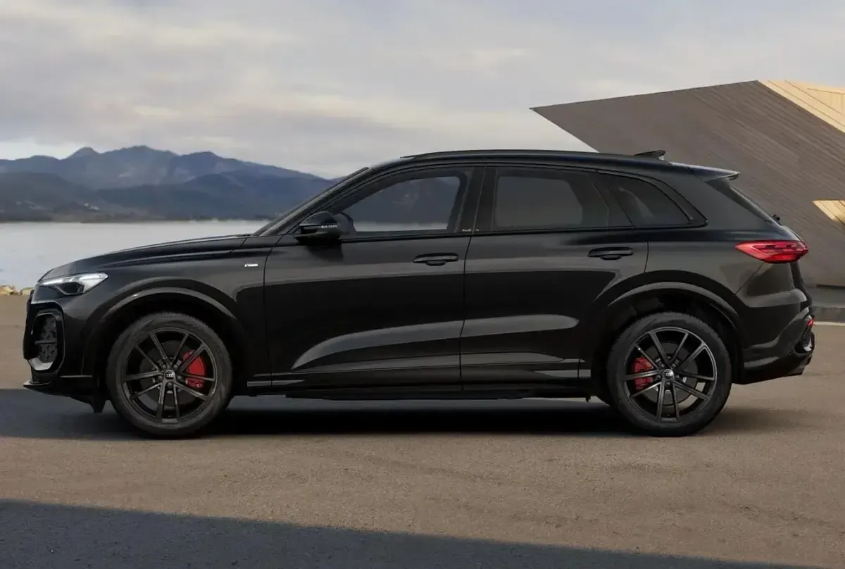 Neu Audi Q5 S-Line 299 PS (219 kW) 2026 Mythosschwarz metallic SUV