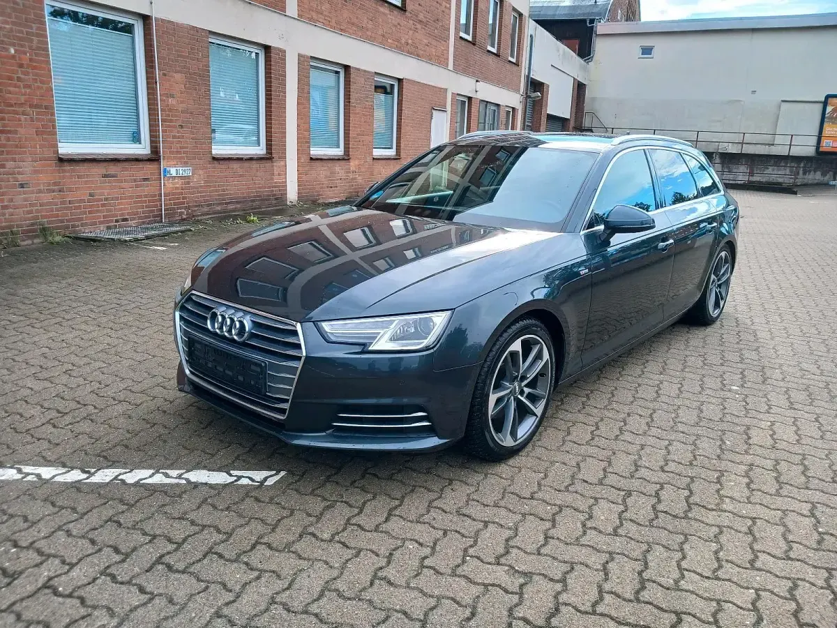 Gebraucht Audi A4 S-Line 150 PS (110 kW) 2016 Grau Kombi