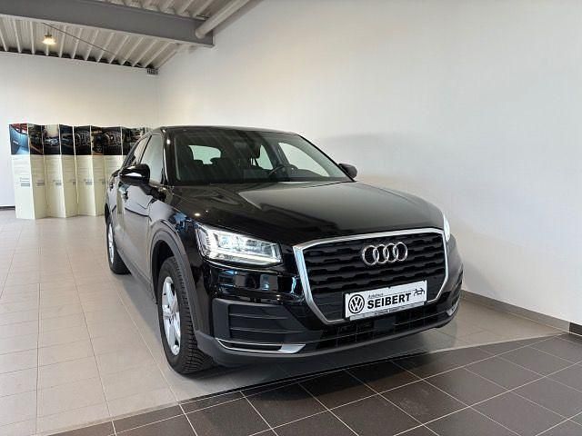 Usata Audi Q2 Basis 116 CV (85 kW) 2017 Nero SUV