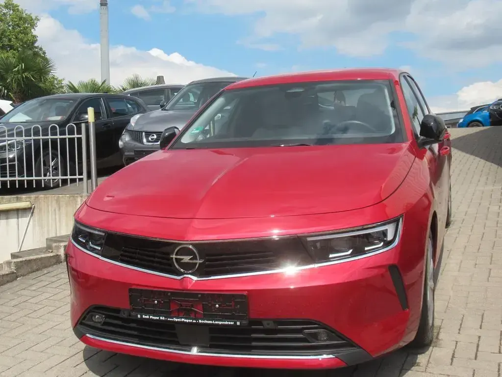 Gebraucht Opel Astra Elegance 131 PS (96 kW) 2022 Rot Kleinwagen