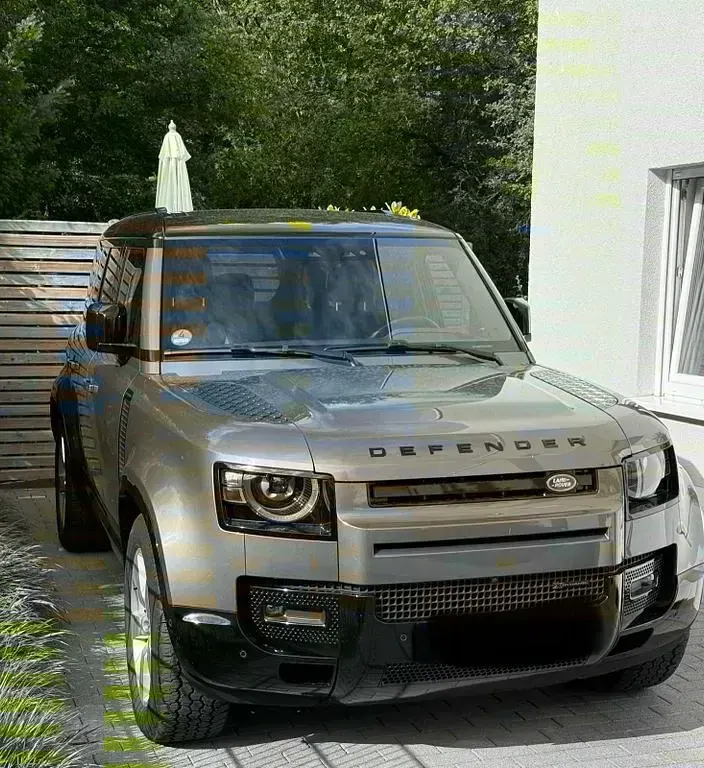 Gebraucht Land Rover Defender SE Dynamic 249 PS (183 kW) 2023 SUV
