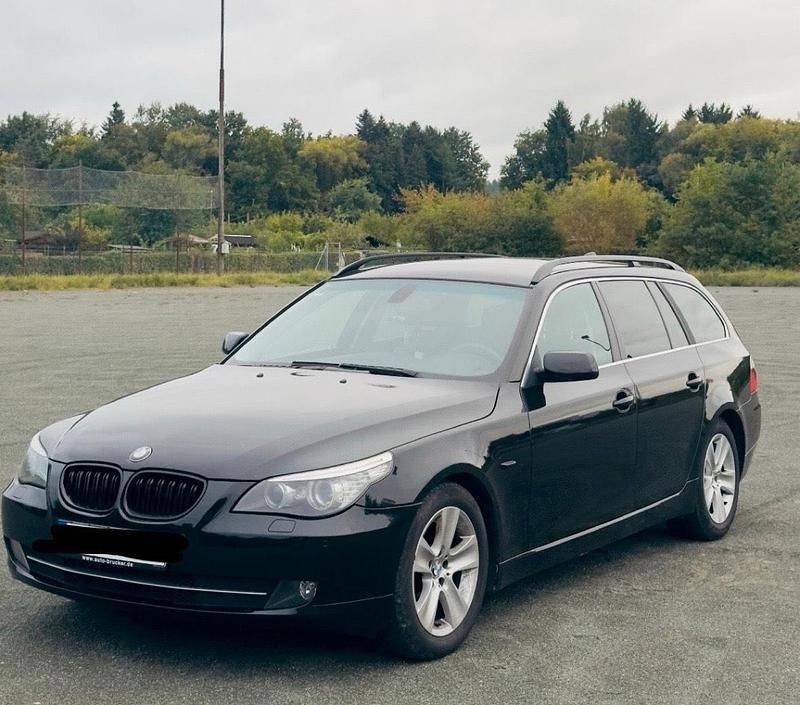 Schwarz Gebraucht 2009 BMW 520 Kombi | 5.500 € (Fairer Preis) - Bild 1/4