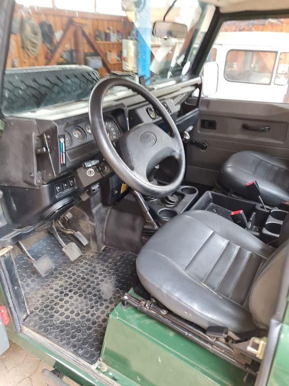 Gebraucht Land Rover Defender 122 PS (89 kW) 1999 Grün SUV