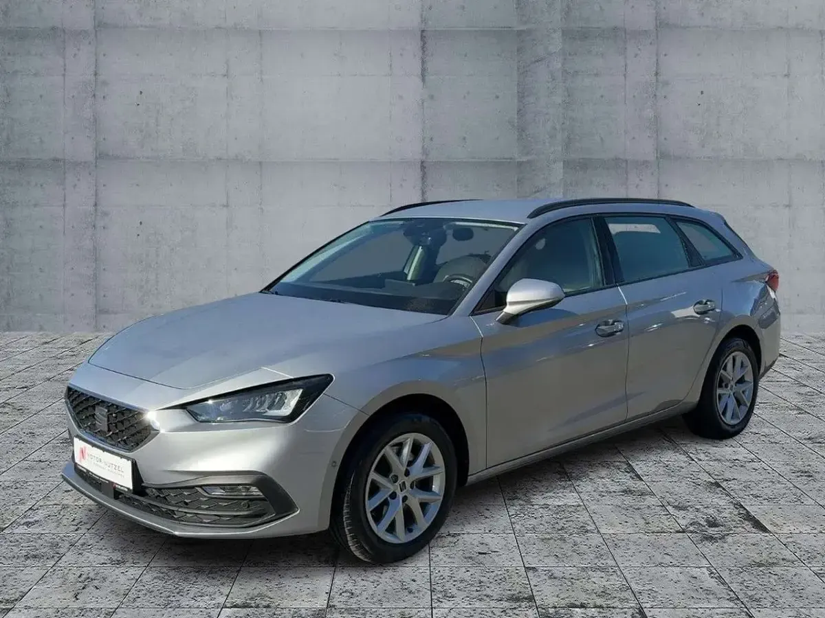 Gebraucht Seat Leon Style 150 PS (110 kW) 2023 Silber Limousine