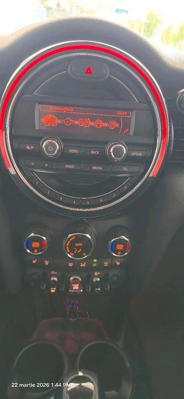 Second-hand Mini Cooper 140 CP (102 kW) 2015 Maro Hatchback