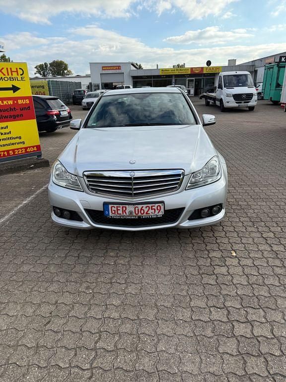 Gebraucht Mercedes C200 184 PS (135 kW) 2011 Silber Limousine