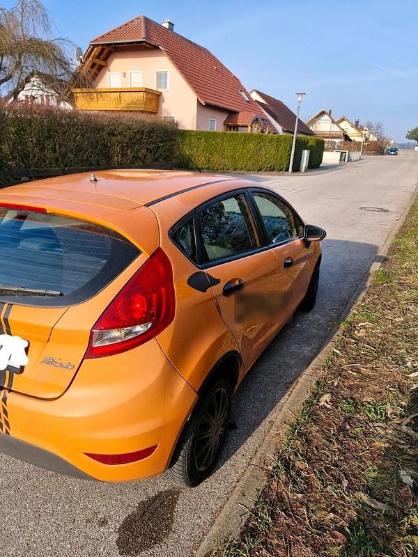 Gebraucht Ford Fiesta 55 PS (40 kW) 2009 Kleinwagen