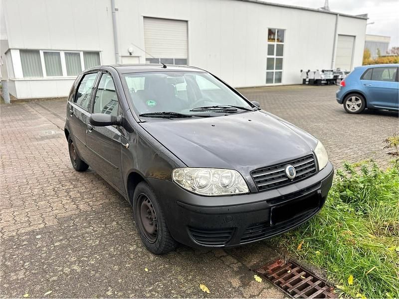Schwarz Gebraucht 2003 Fiat Punto Kleinwagen | 350 € (Guter Preis) - Bild 1/4