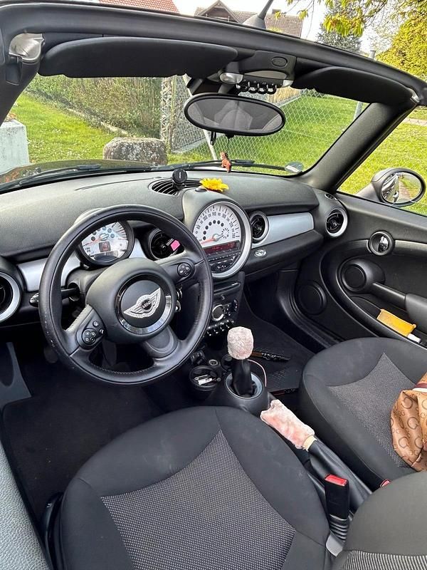 Second-hand Mini One Cabriolet 98 CP (72 kW) 2014 Negru Cabrio