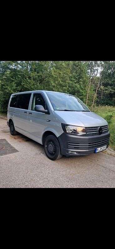 Silber Gebraucht 2016 VW T6 Van | 19.999 € (Teuer) - Bild 1/4