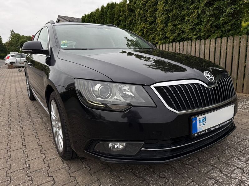 Schwarz Gebraucht 2014 Skoda Superb Exclusive Kombi | 6.250 € (Fairer Preis) - Bild 1/4