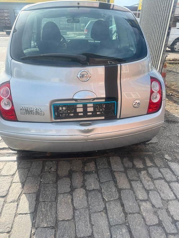 Gebraucht Nissan Micra 65 PS (47 kW) 2009 Silber Kleinwagen