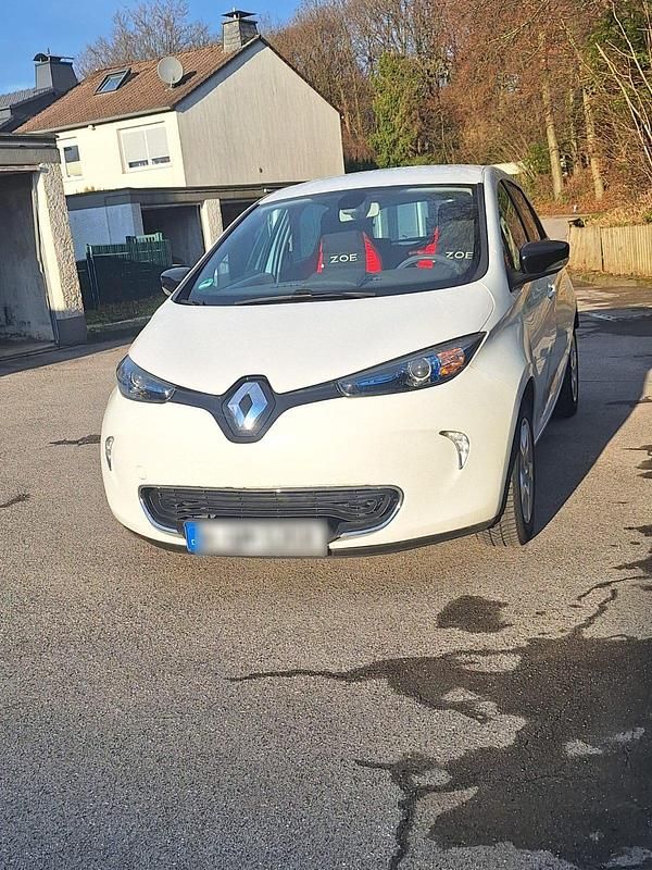 Gebraucht Renault Zoe 42 kW (58 PS) 2015 Weiß Kleinwagen